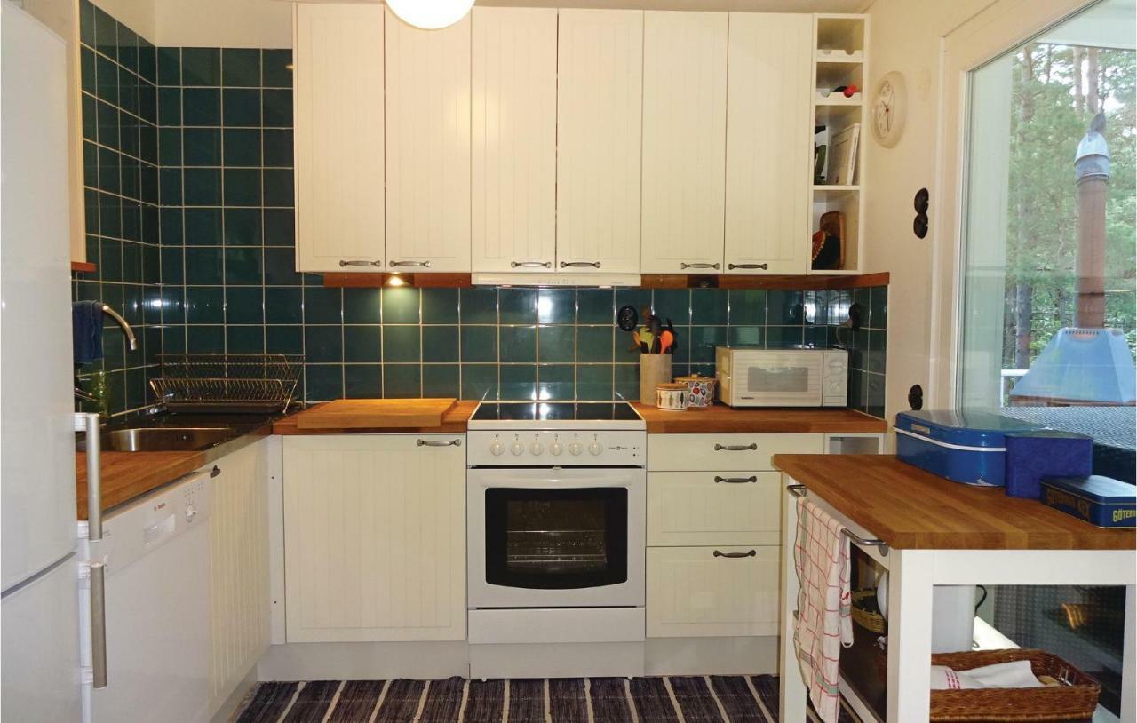 Stunning Home In Yngsjoe With Wifi エクステリア 写真
